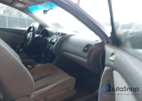 2010 Nissan Altima 2.5 из США, поврежденный, VIN 1N4AL2AP5AN534995